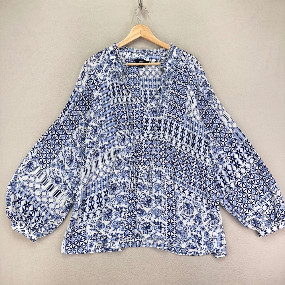GNW Blouse Womens 1X Blue White‎ Floral Patchwork Bishop Sleeve Flowy Boho